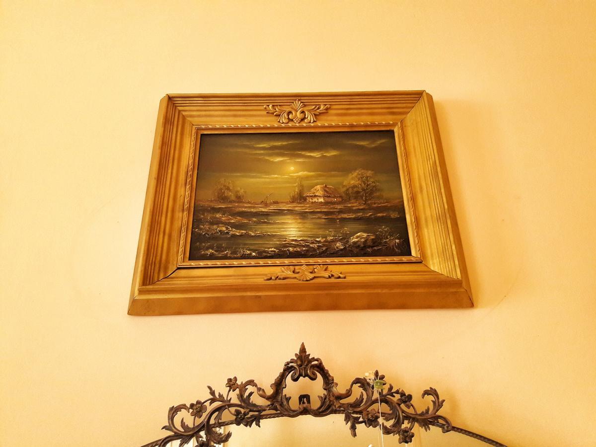 Orpheus And Hostel Odesa